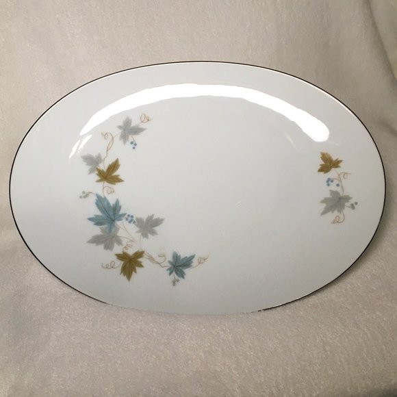 Fairhaven by Style House 12" Fine China Platter - Picture 1 of 6